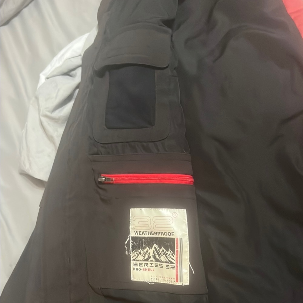 Weatherproof Black Performance Jacket - Picture 3 of 5
